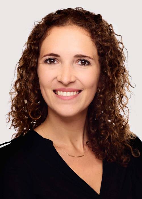 Alexandra Riedel (Business Development Manager)