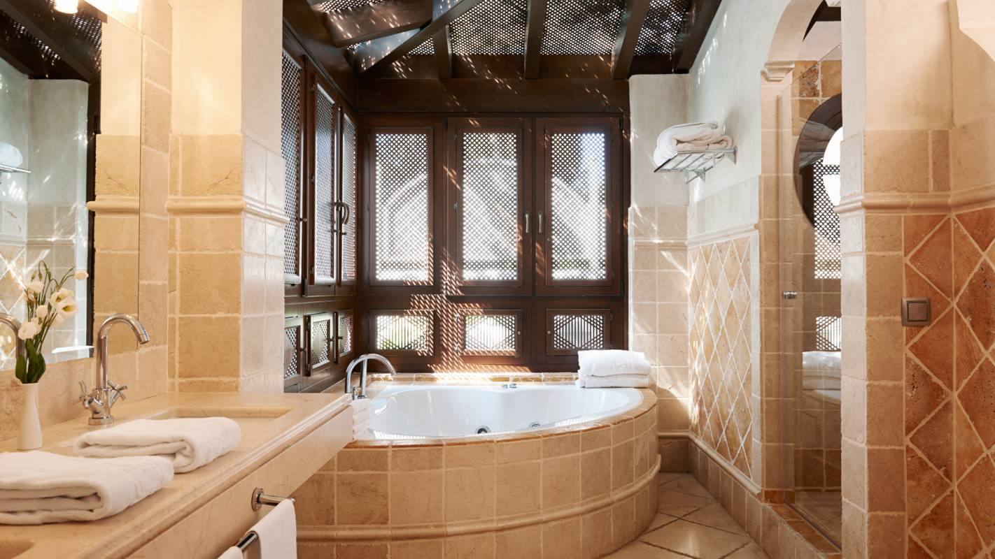 Marbella Club Hotel Villa Bathroom